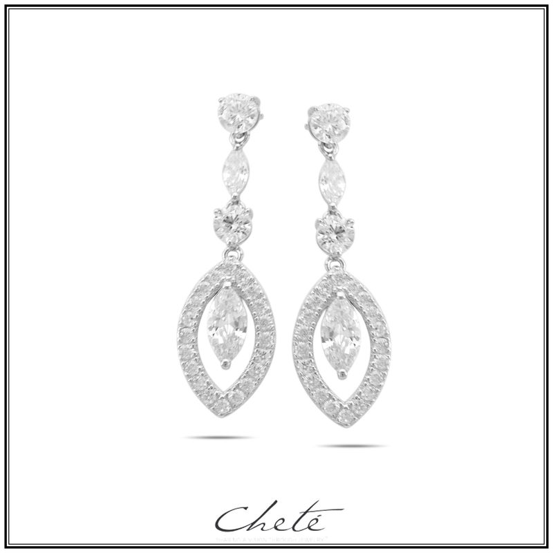 Feestelijke hangoorbellen met zirconium