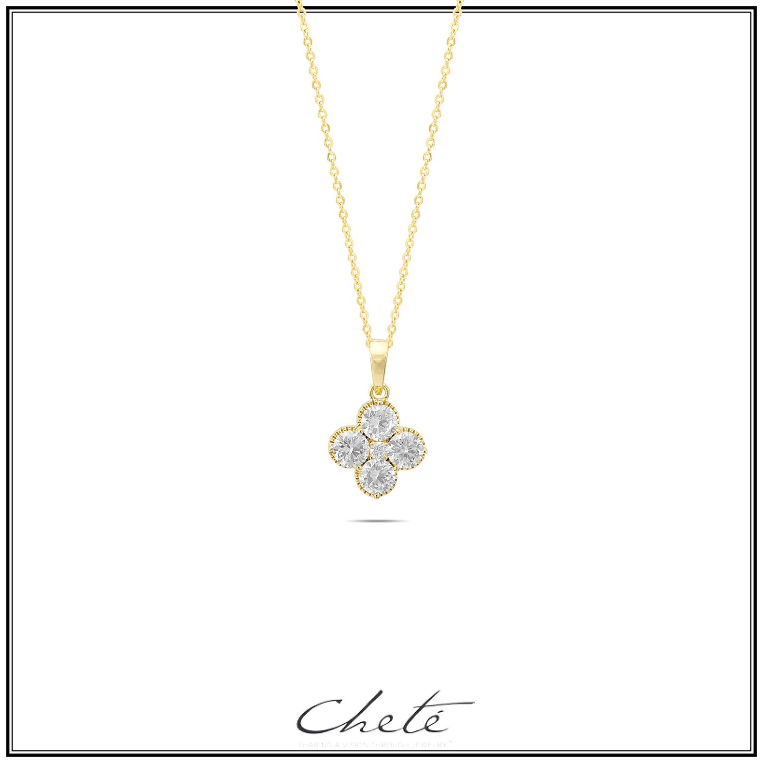 Fijne ketting met verfijnde hanger in klaver-vorm, opgebouwd in 4 prachtig stralende stenen