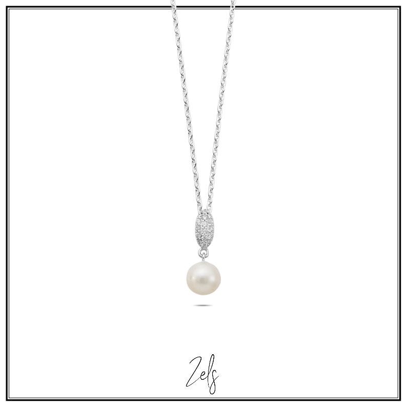 Ketting met elegante hanger, pavé gezette bovenkant met klassieke zoetwaterparel eronder