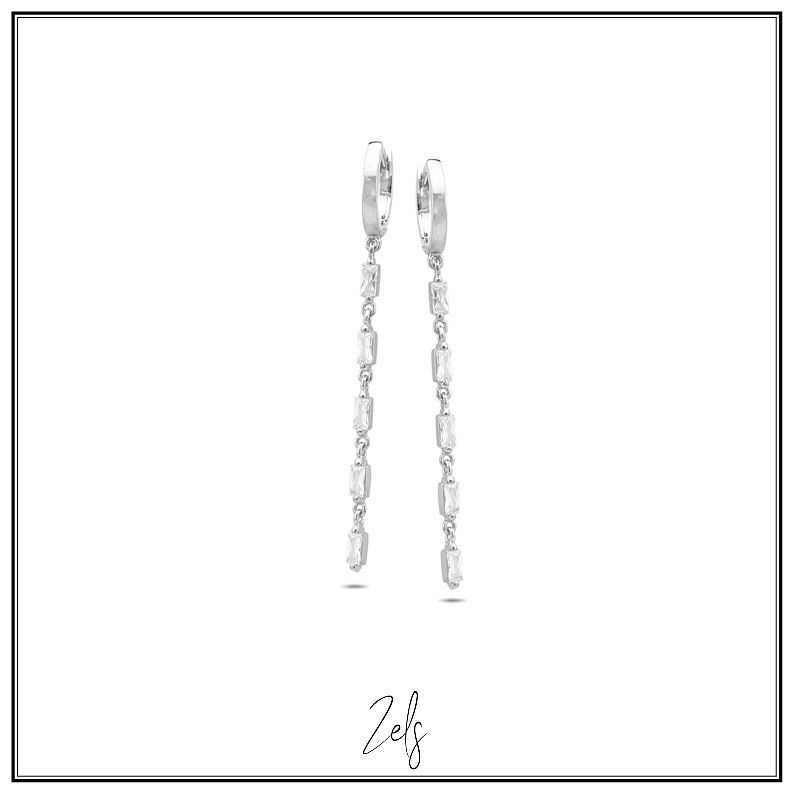 Elegante oorbellen met baguette geslepen steentjes voor extra sparkle