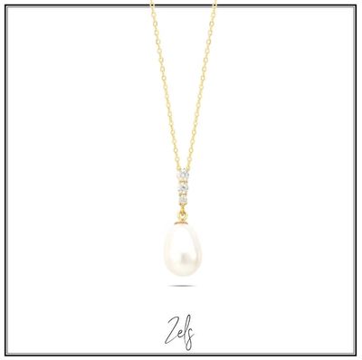 Elegante tijdloze ketting met zoetwaterparel en zirkonia&#39;s als subtiele toets
