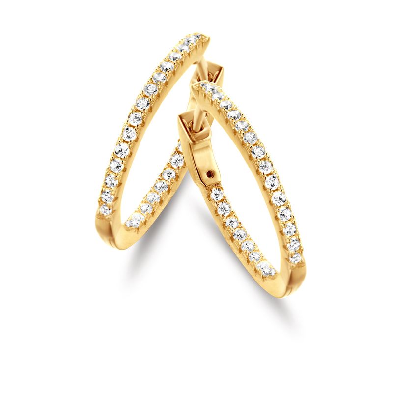 Fonkelende oorbellen, perfect om elke look een luxueuse glitter te geven.