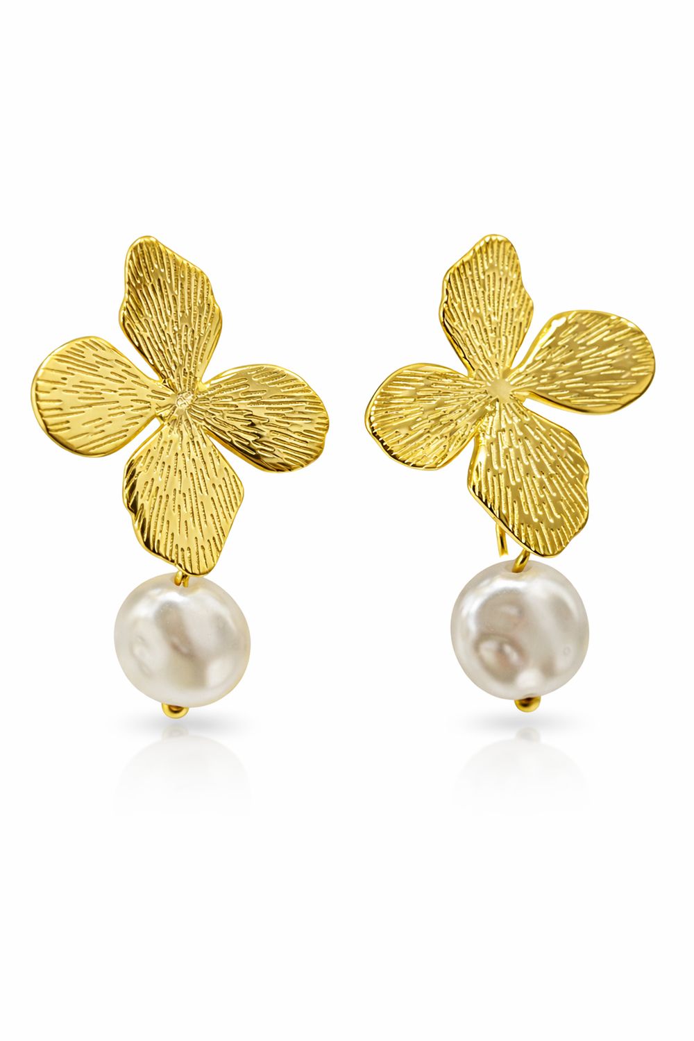 Oorbellen blaadjes met parel