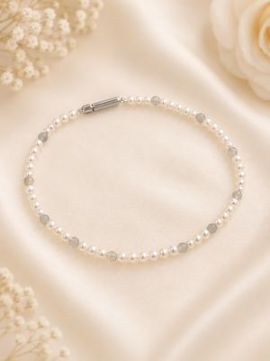 Armband met kwalitatieve zoetwaterparels 3mm, met labradoriet accentjes.