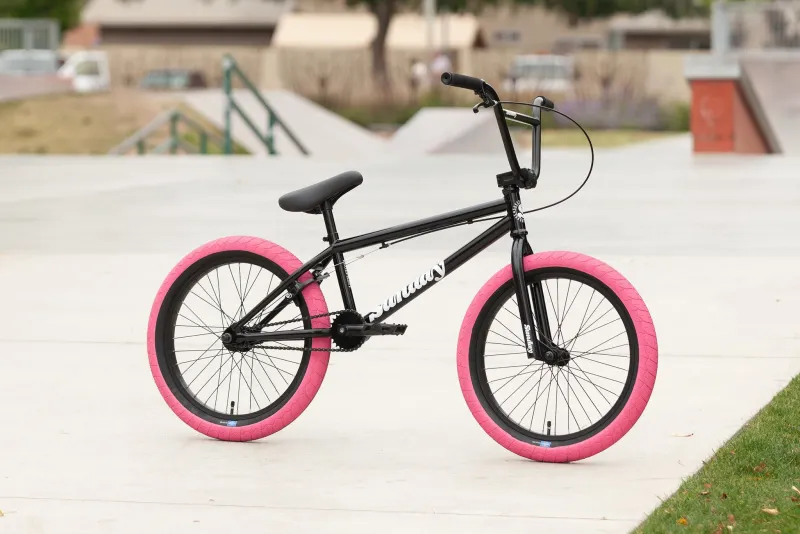 Sunday Blueprint 20&quot;  Gloss Black/Pink Tires