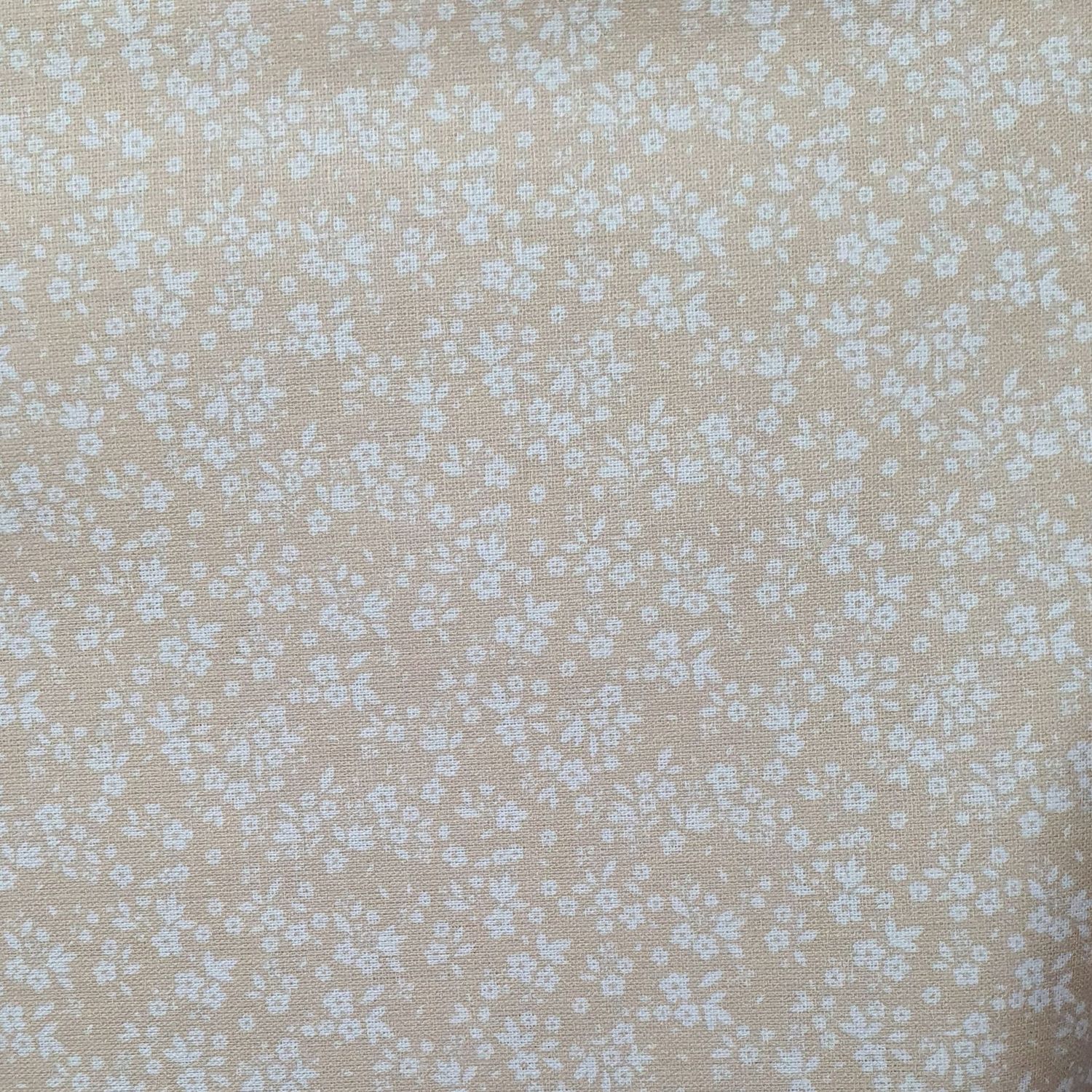 Beige flores