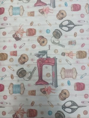 TELA CON MOTIVOS DE COSTURA