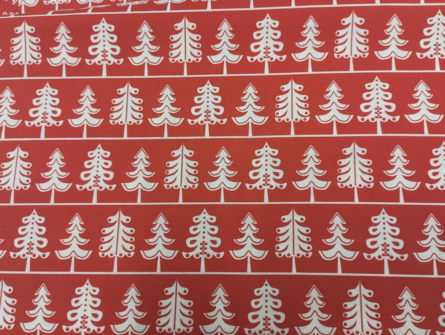 NAVIDAD ARBOLITO BLANCO Y ROJO 