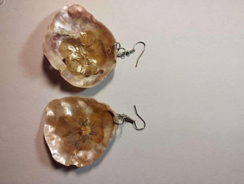 Aretes