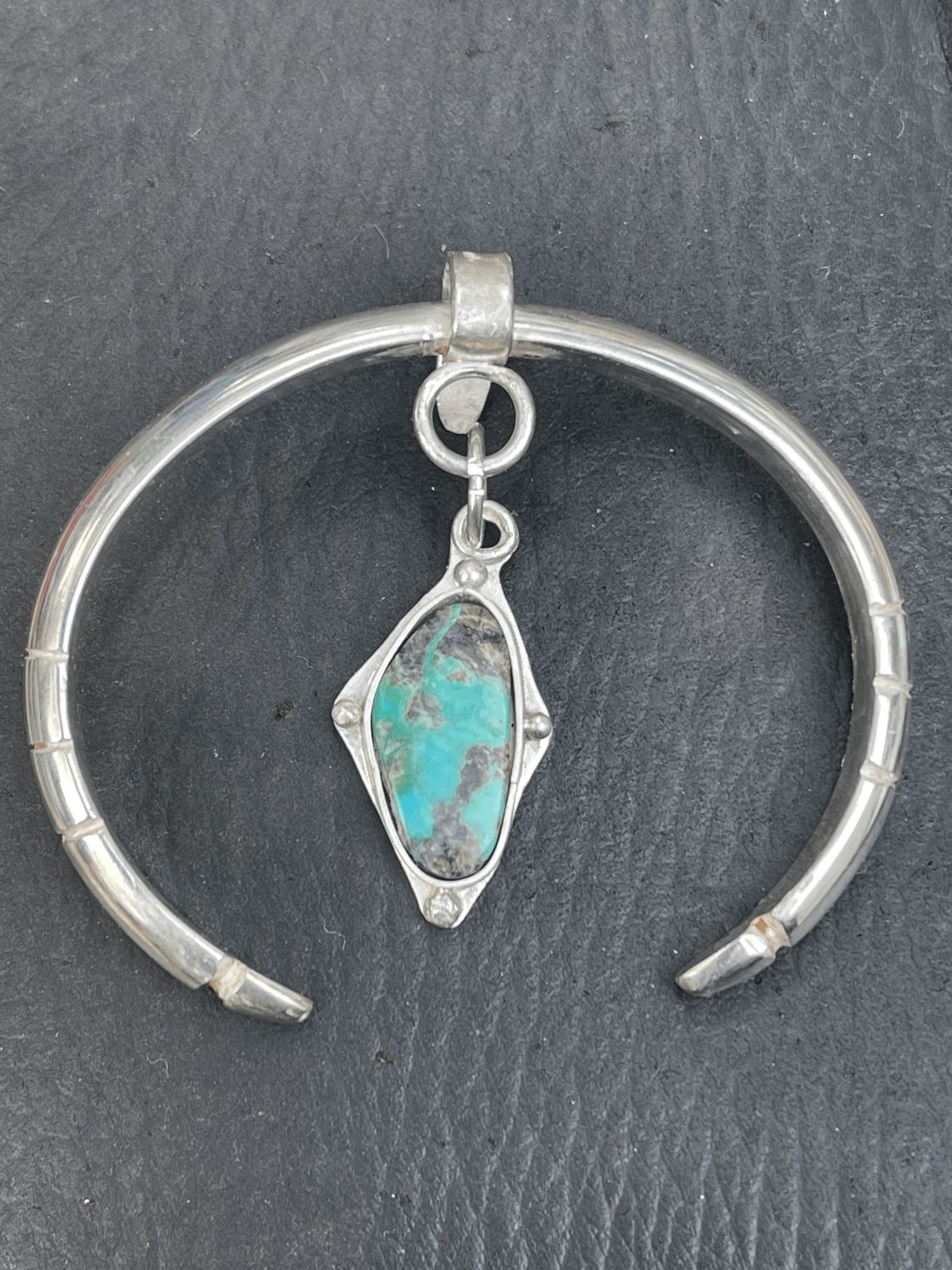 Naja Pendant
