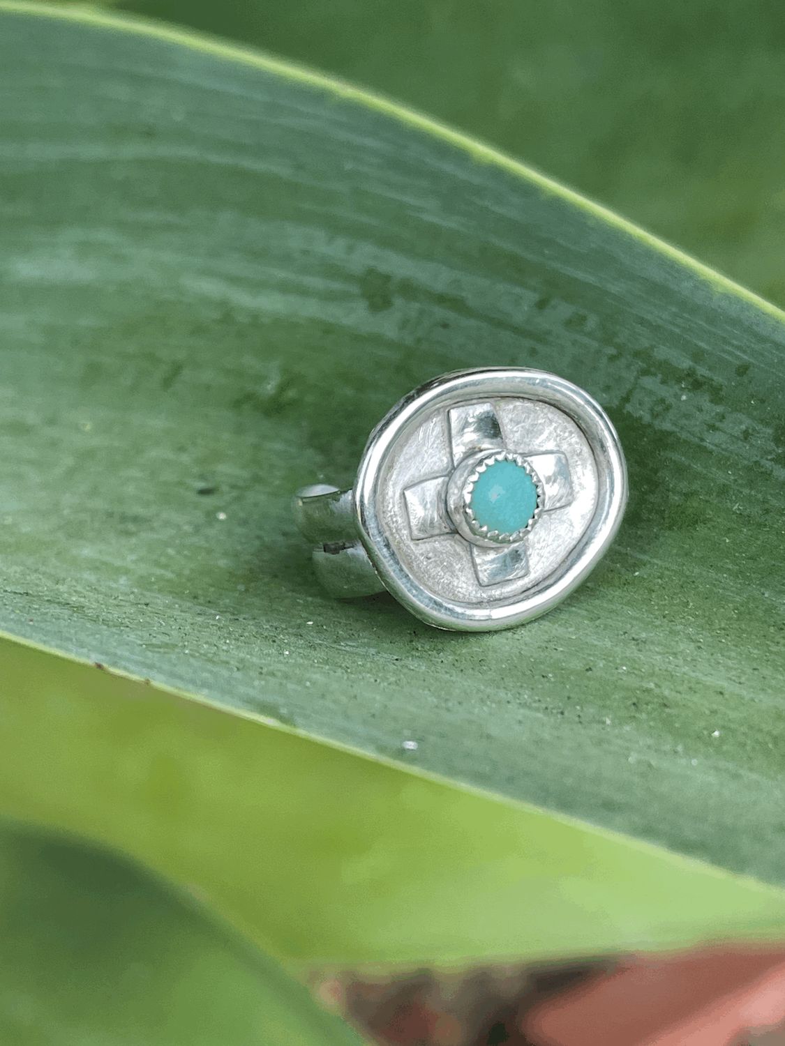 4 Directions abundance ring