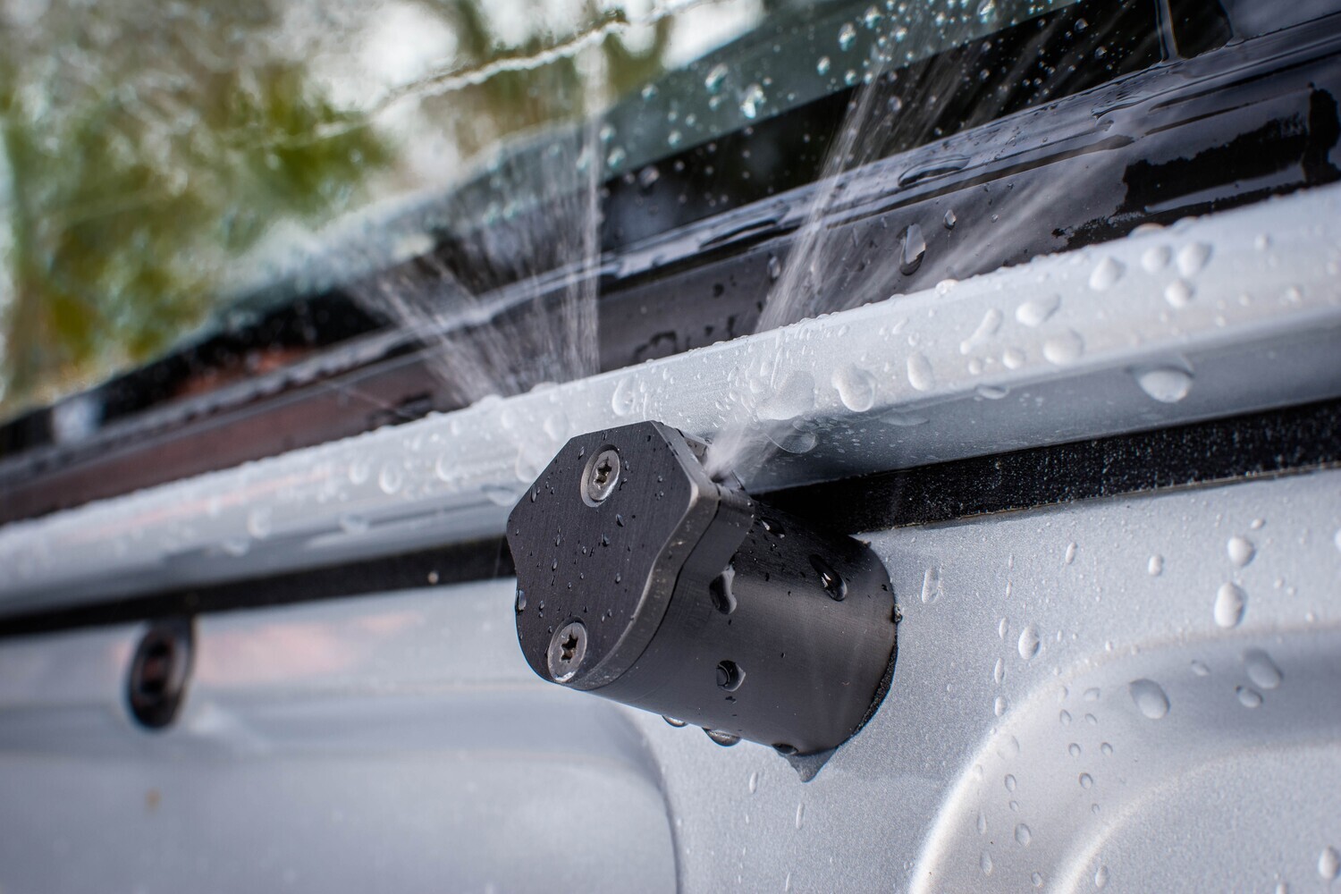Ultimate Fan Spray Screenwash Jet Defender