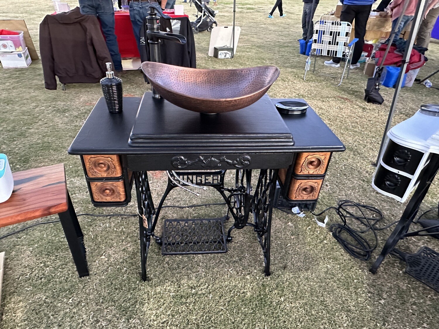 Old school vanity in black and brown