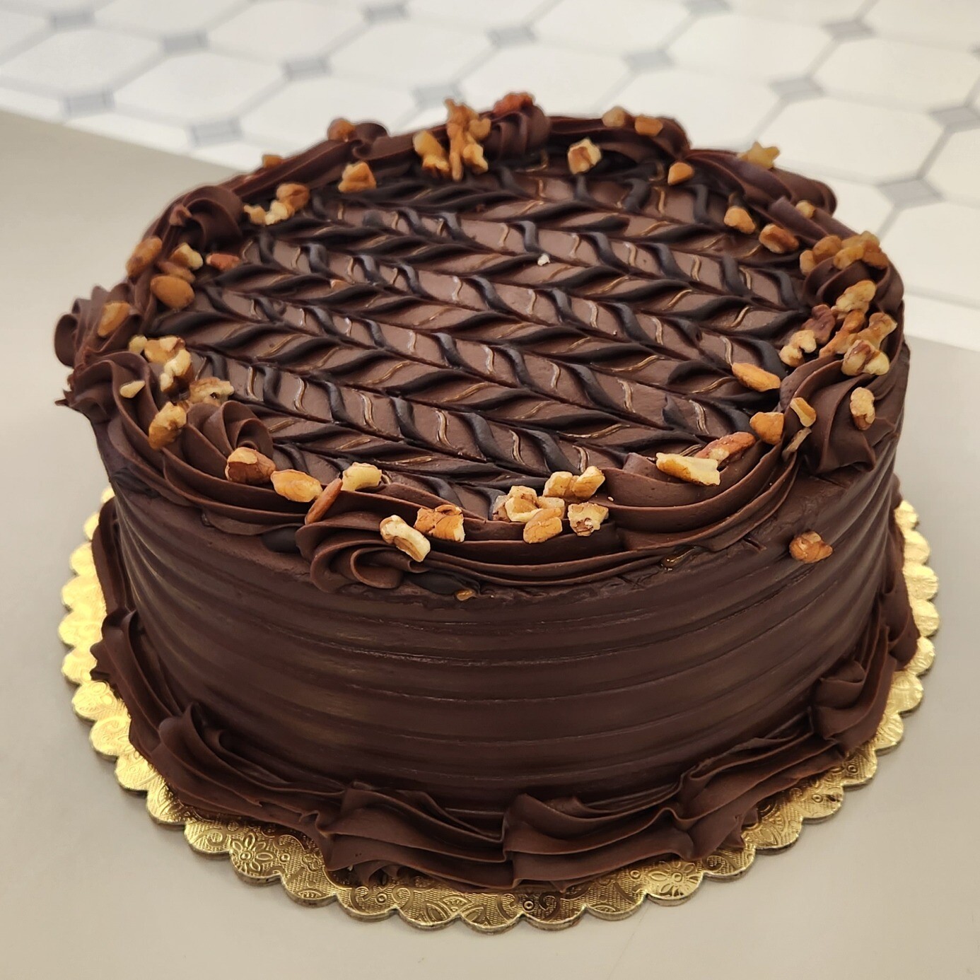 9&quot; Texas Turtle Cake (serves upto 24)