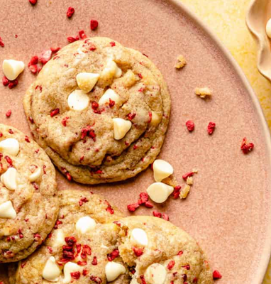 6 Extra Big Raspberry White Chocolate Macadamia Cookies
