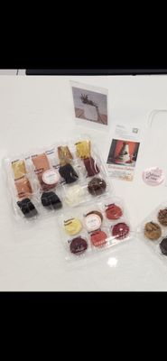 12 Flavor Cake Tasting Glam Party Box