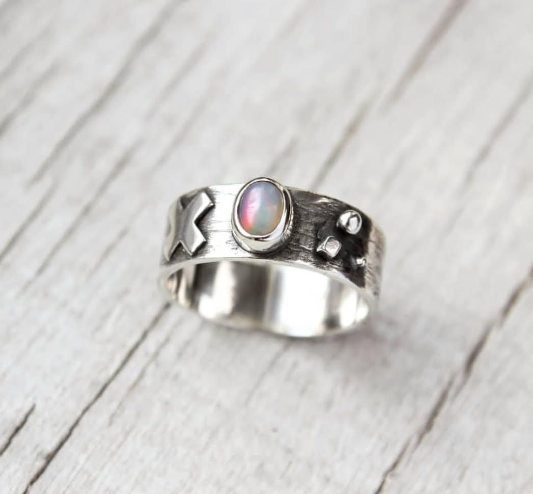 Anillo Pradera Ópalo