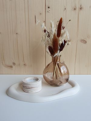 Set met bord, vaasje en theelichthouder