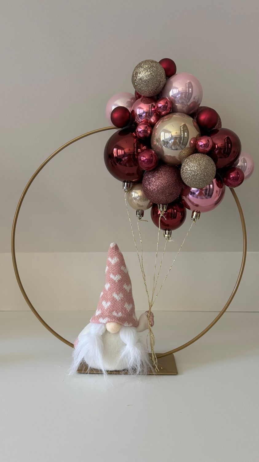 Kerstring goud 30cm met roze en gouden ballen
