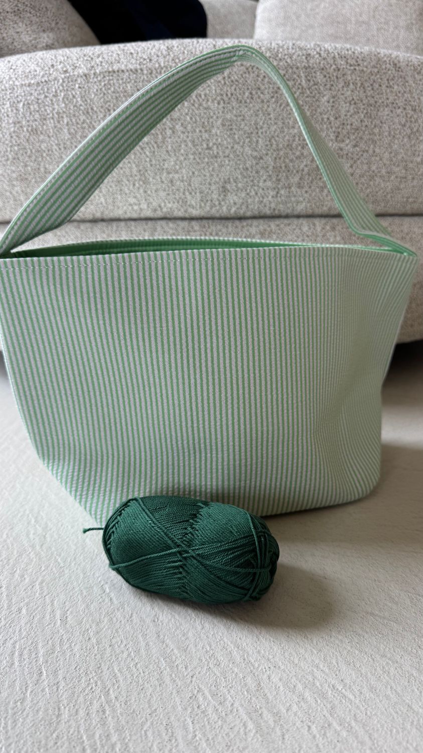 Paastas met naam groen