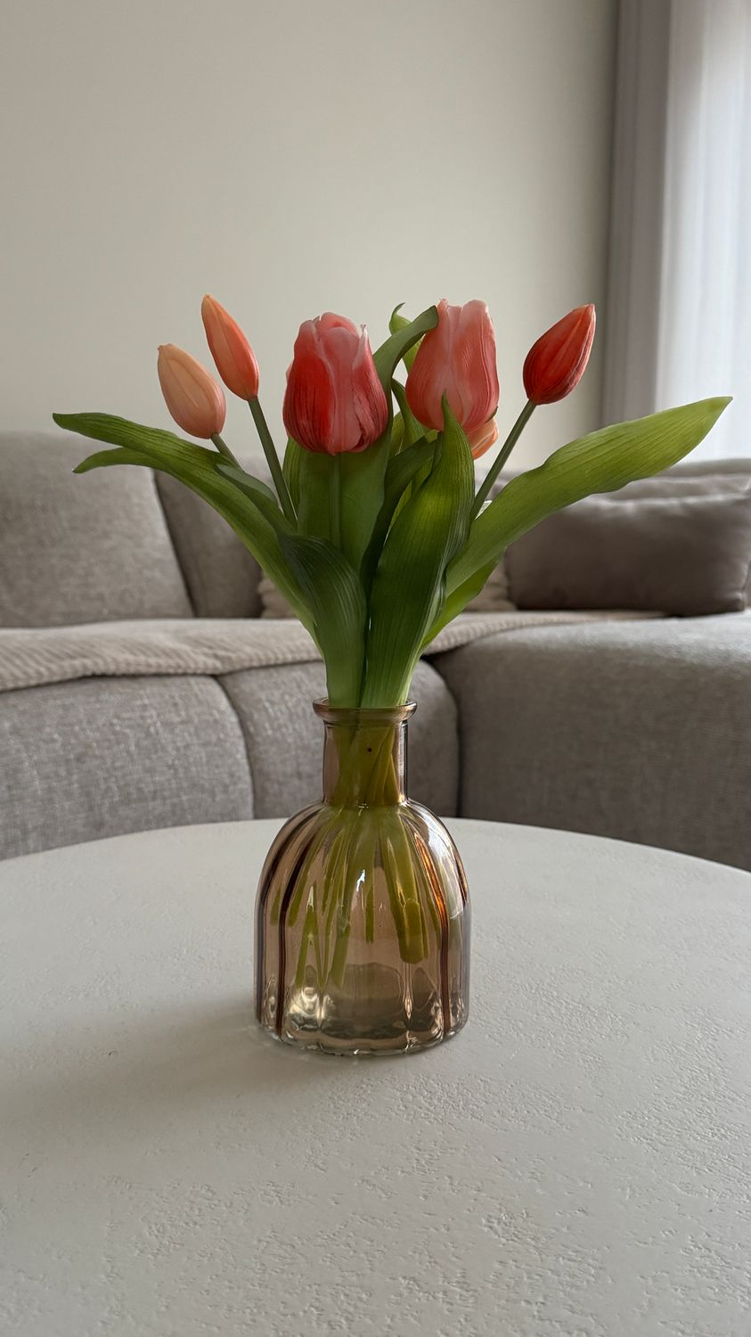Boeket tulpen donkerzalm