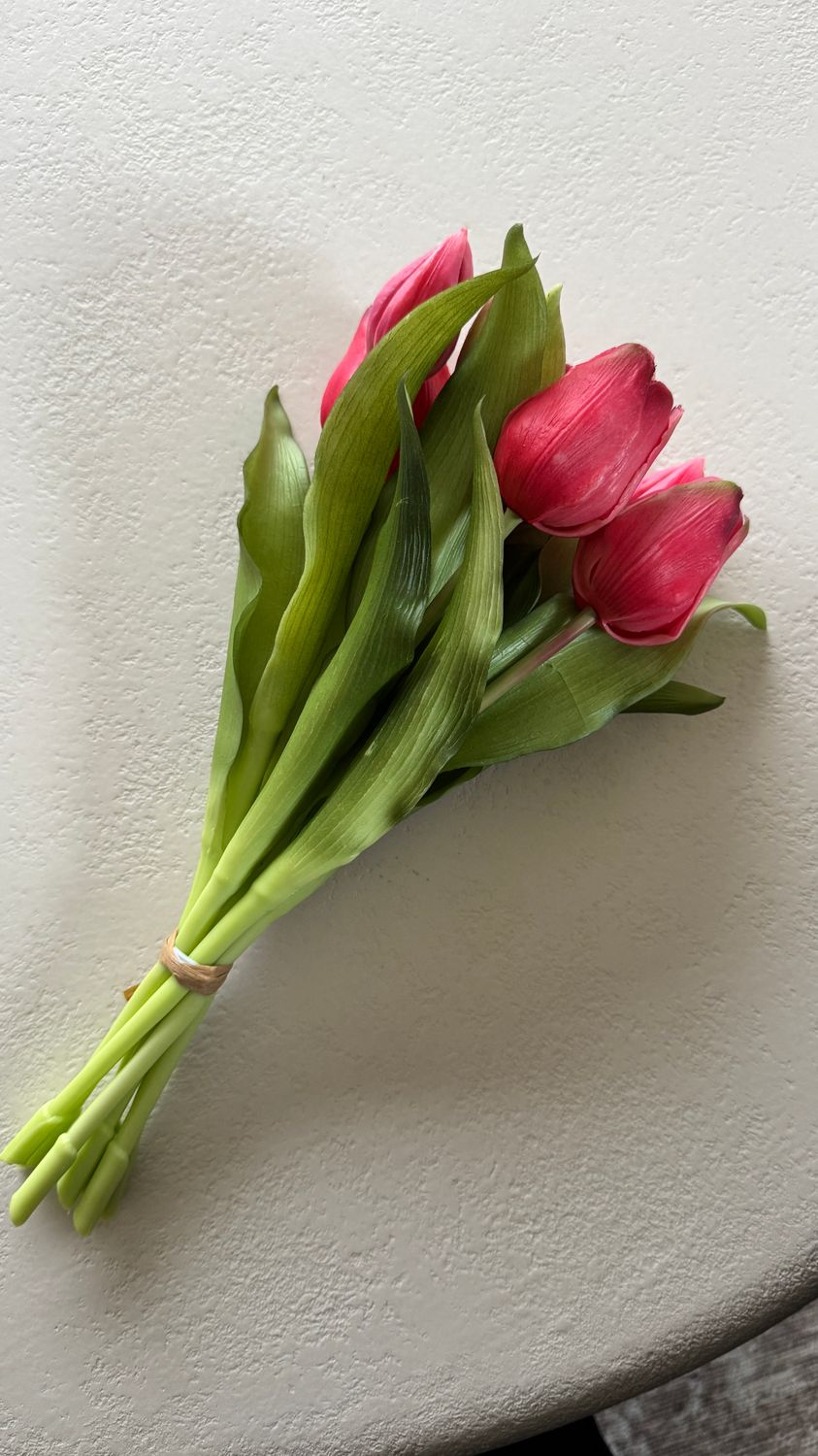 Boeket tulpen donker roze