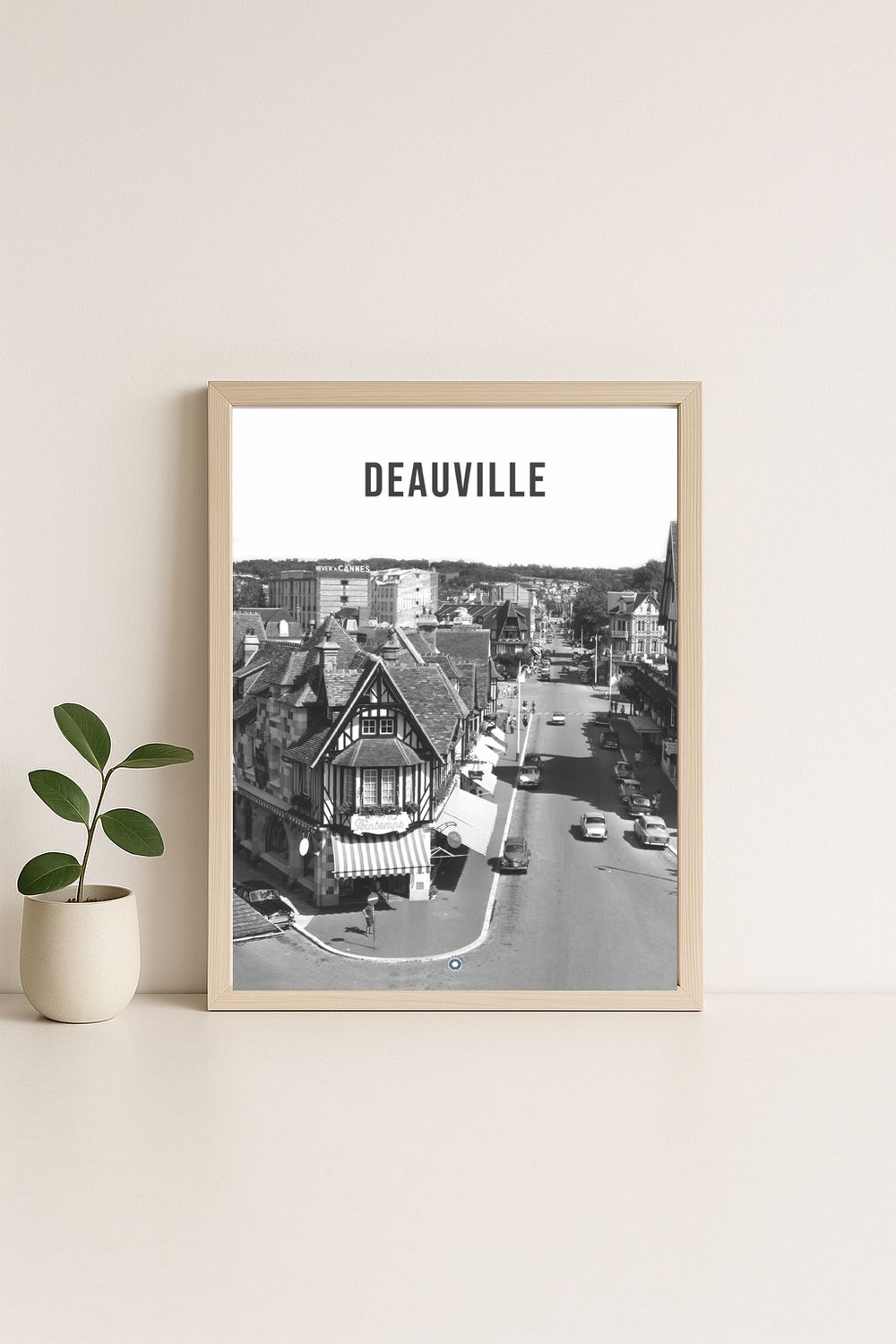 Affiche rétro noir et blanc Deauville : Affiche de la ville, Normandie
