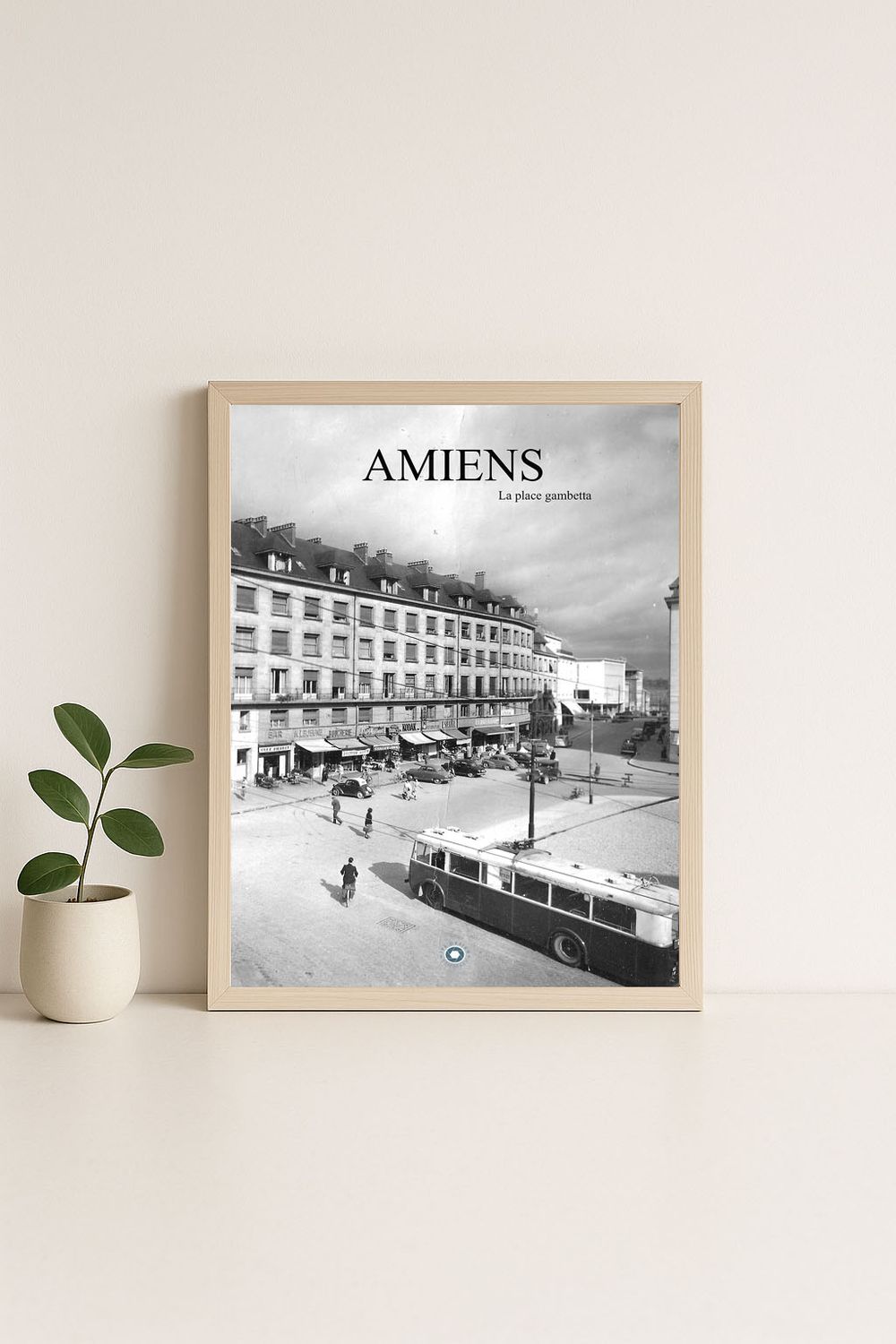 Affiche rétro noir et blanc Amiens : la place gambetta, Hauts-de-France