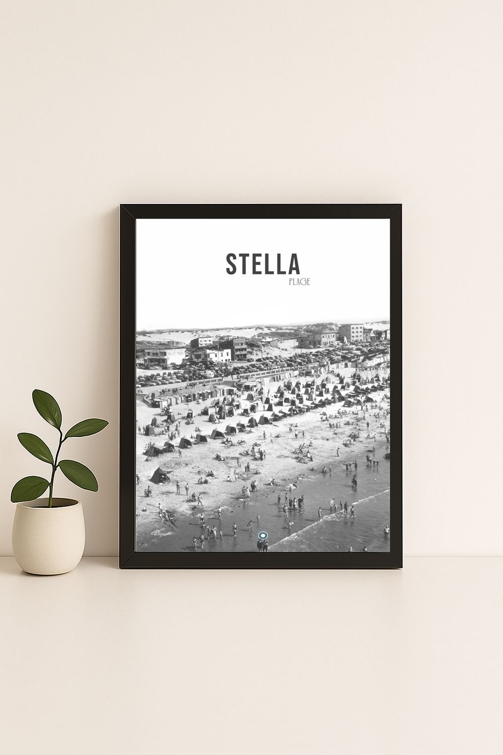 Affiche rétro noir et blanc Stella Plage : la plage vue aerienne, Hauts-de-France