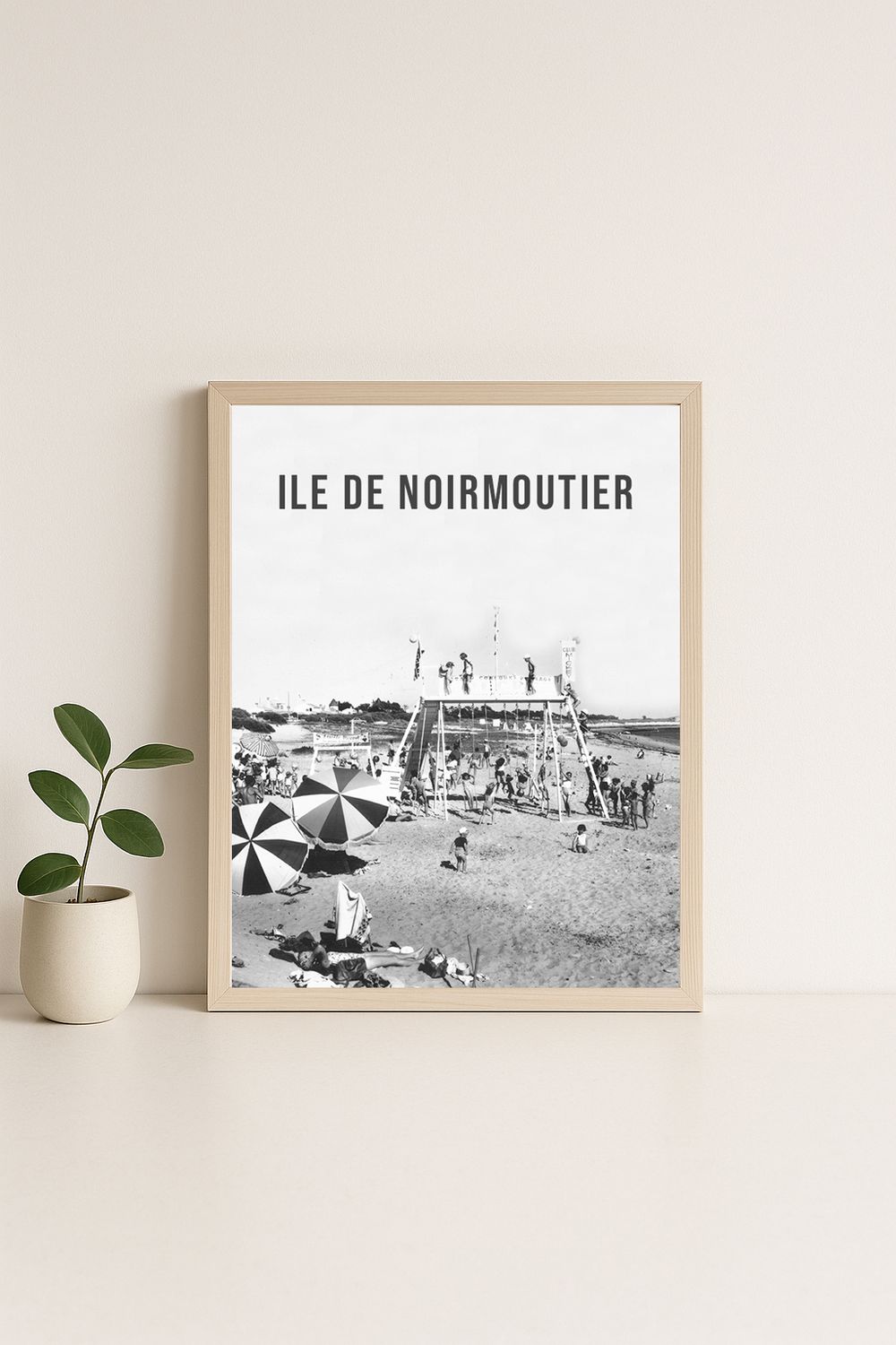 Affiche rétro noir et blanc Noirmoutier : ILE DE NOIRMOUTIER · la plage, Pays de la Loire