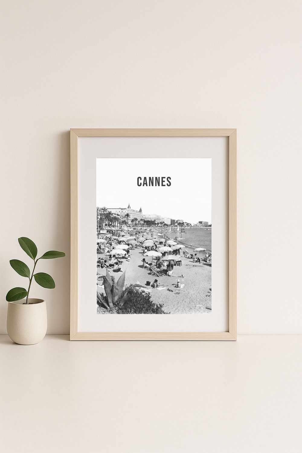 Affiche rétro noir et blanc Cannes : la plage, Provence-Alpes-Côte d’Azur