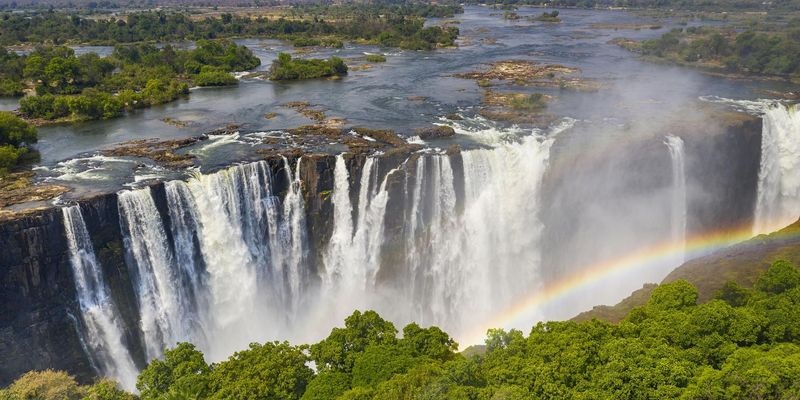 Zimbabwe 8 Nights Victoria Falls, Hwange National Park, Matusadona National Park