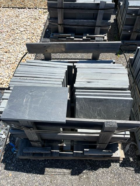 Blue Stone 12" x 18" per pallet  (PICK UP ONLY)