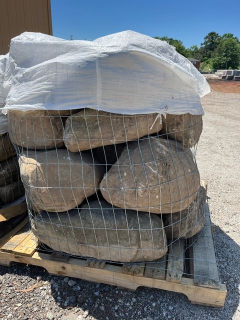 Pond Rock Large - price per pallet-  (PICK UP ONLY)