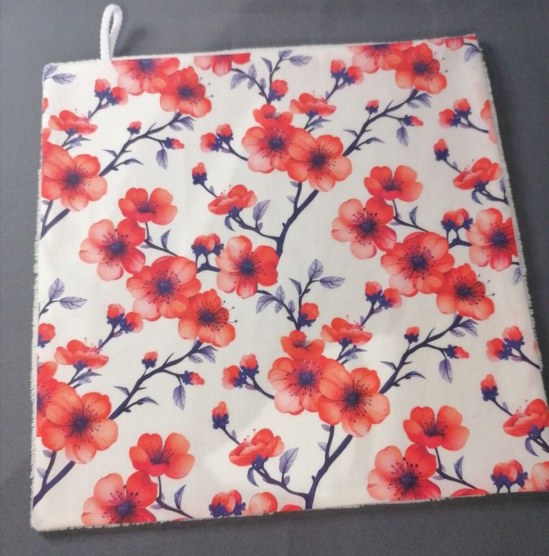Serviette visage fleurs cerisier rouge