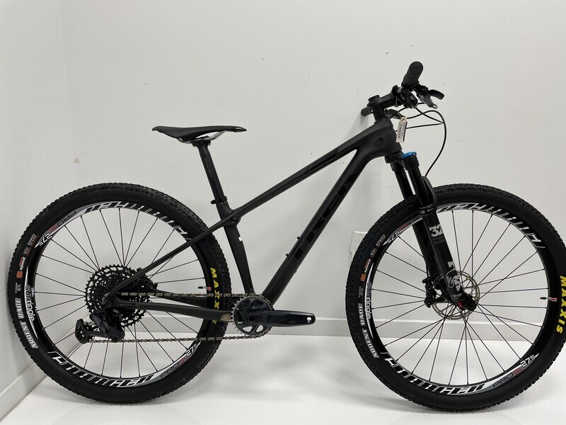 2022 Trek Procaliber SL 27.5 - montage maison (Fox 32 Perf, Sram G2 RS, Sram GX eagle) Noir - Small