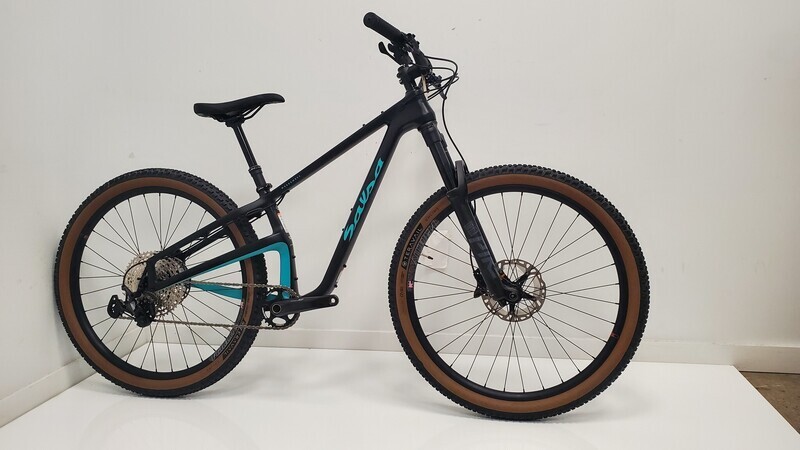 2018 Salsa Woodsmoke Carbon 27.5 montage maison ( Shimano XT, Pike RC, Velocity blunt 35)   Noir et turquoise Xsmall