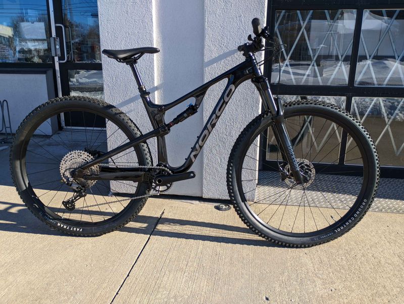 2023 Norco Revolver FS 120 Montage maison (RS Recon, Deore)- Small ( roues 29 ) - Noir