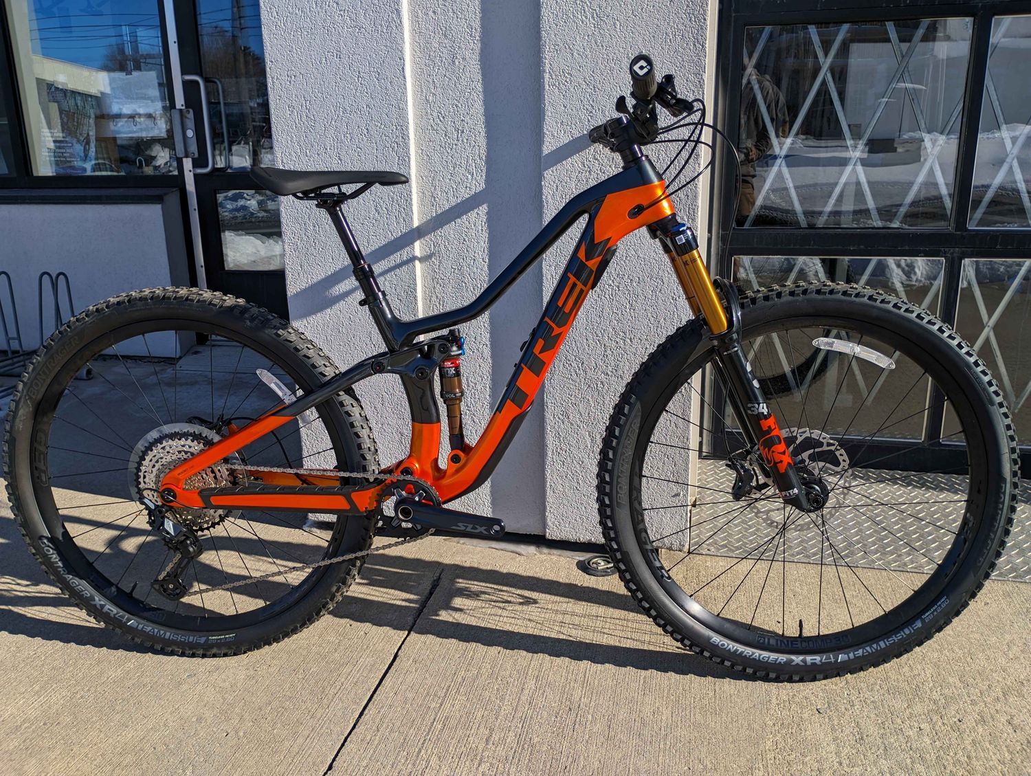 2022 Trek Fuel EX Gen 5 Carbon Custom Build ( Fox 34 factory / SLX ) - Orange and black - Small ( 29in wheel)