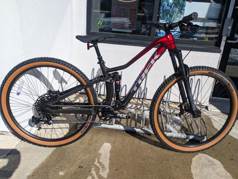 2022 Trek Fuel EX Alloy - Custom Build ( R.S. Recon / NX eagle / SRAM G2 R ) - Red and Black - Small ( 29in wheels )