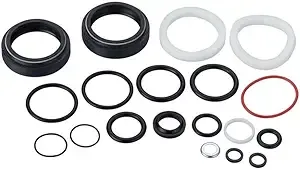 Joints d'étanchéité et pare-poussière et rondelles d’écrasement inclus dans un kit d’entretien 200h pour fourche RockShox