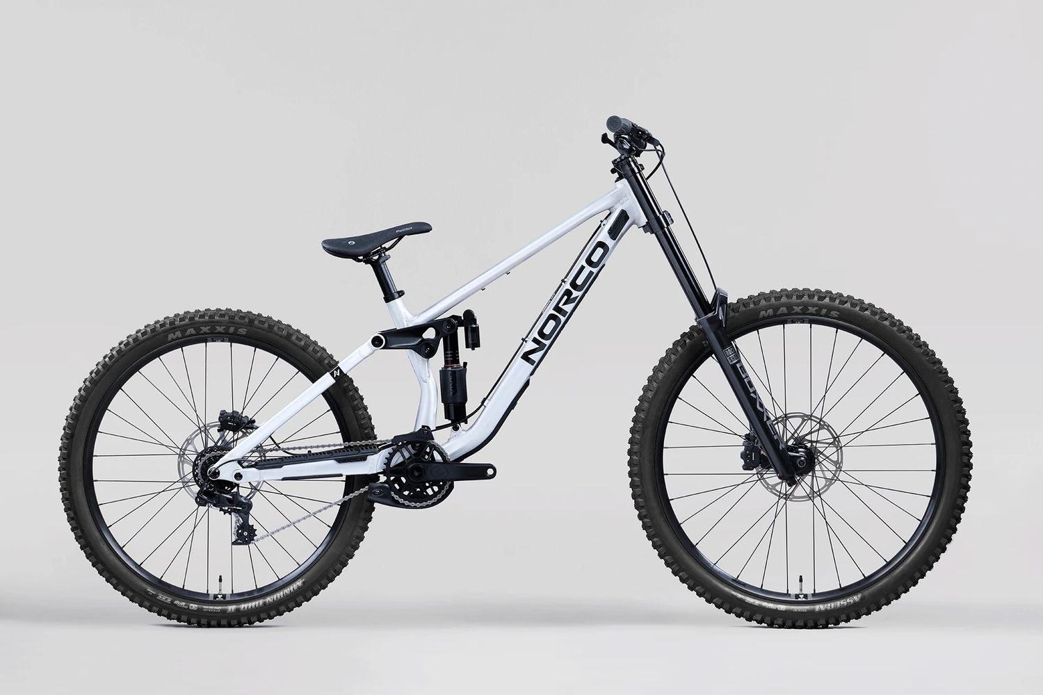2027 Norco Torrent DH A1 - 2027 Norco Torrent DH A1 -, Taille: Taille 2 -, Couleur: Argent (Raw Allow)