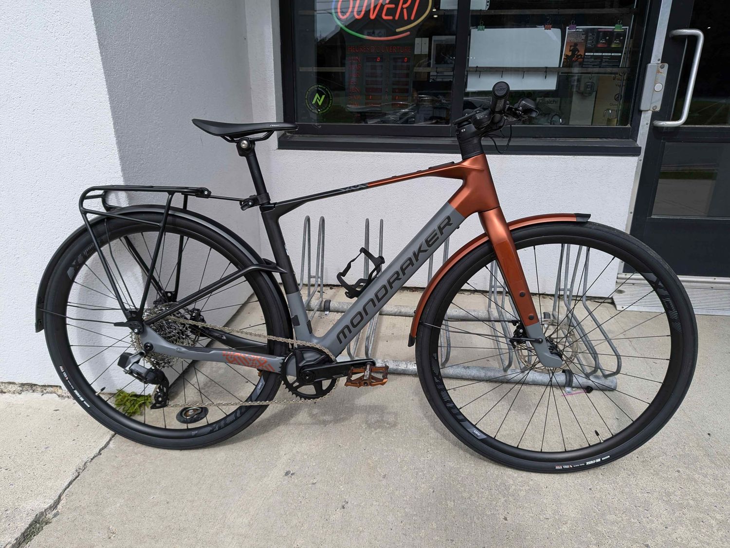 DEMO 2024-2025 Mondraker Dusty Rx 29 DEMO 2024-2025 Mondraker Dusty Rx 29" - Medium - Rouge/Gris