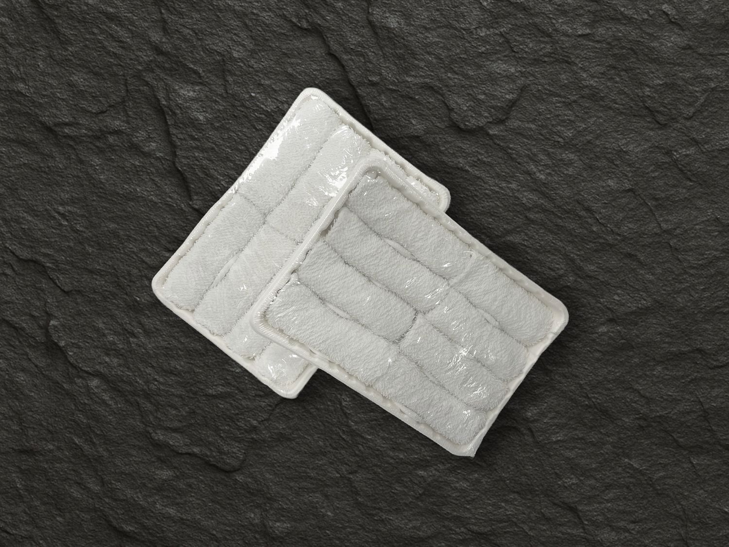 SUSTAINABLE HOT & COLD TOWELS