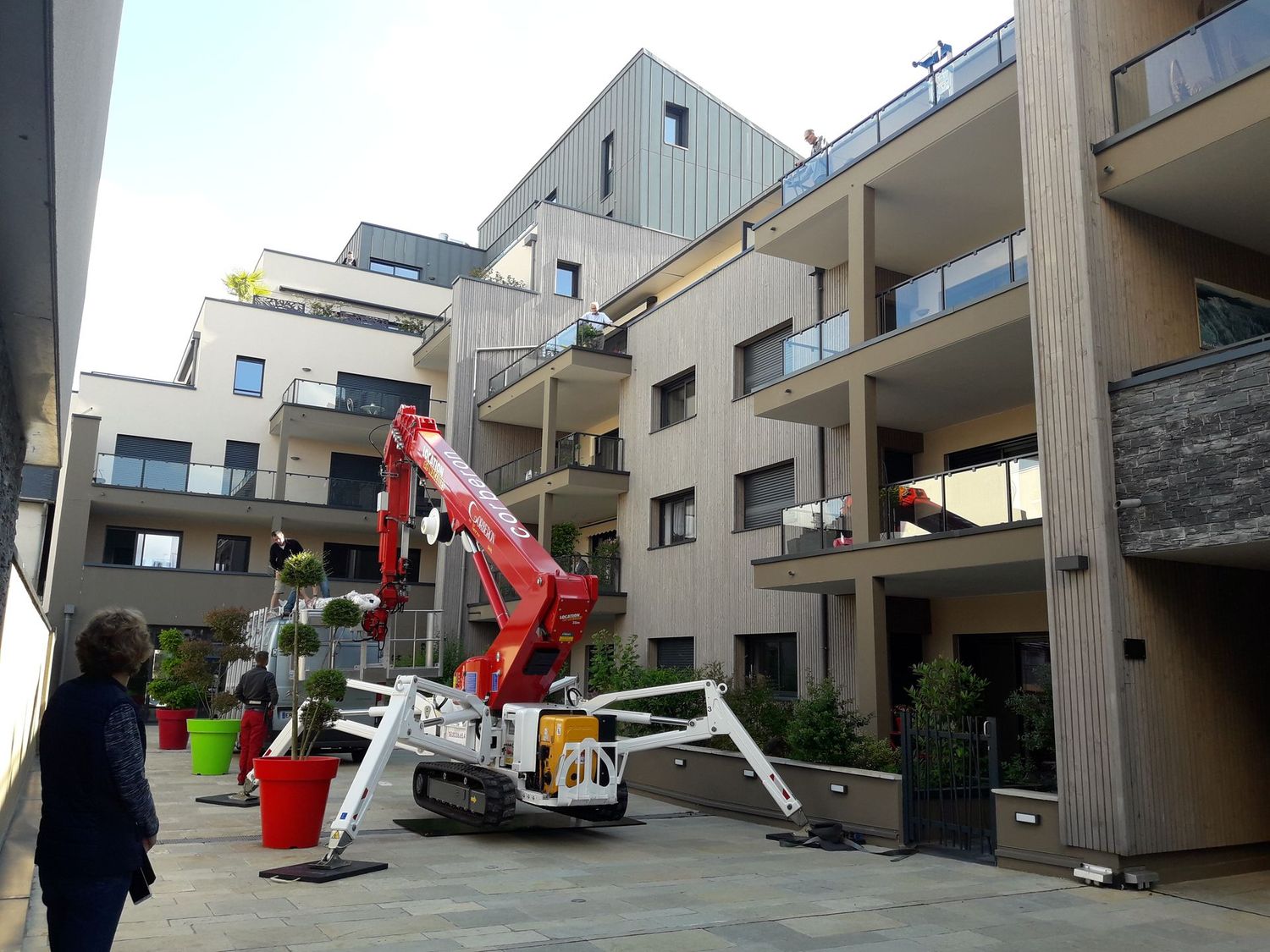 Nacelle araignée 35 m sur chenilles Palazzani XTJ 35