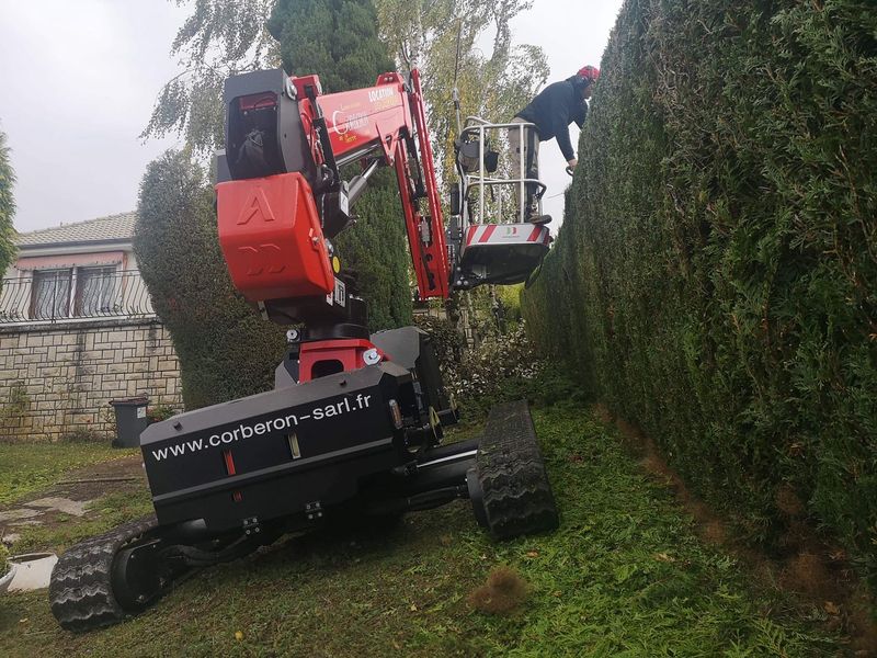 Nacelle automotrice 12 m sur chenilles Almac Jibbi 1250 EVO