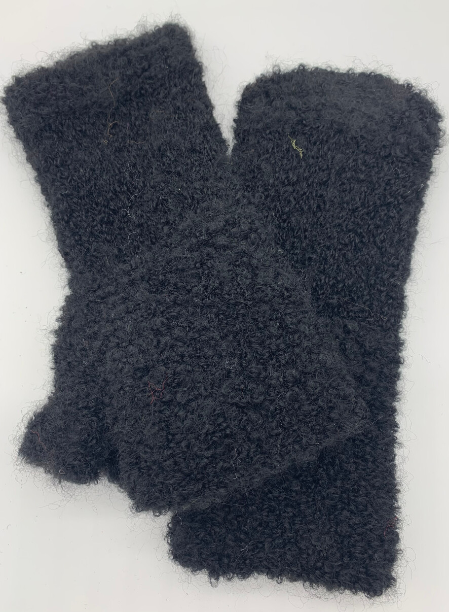Boucle Gauntlet, Color: Black