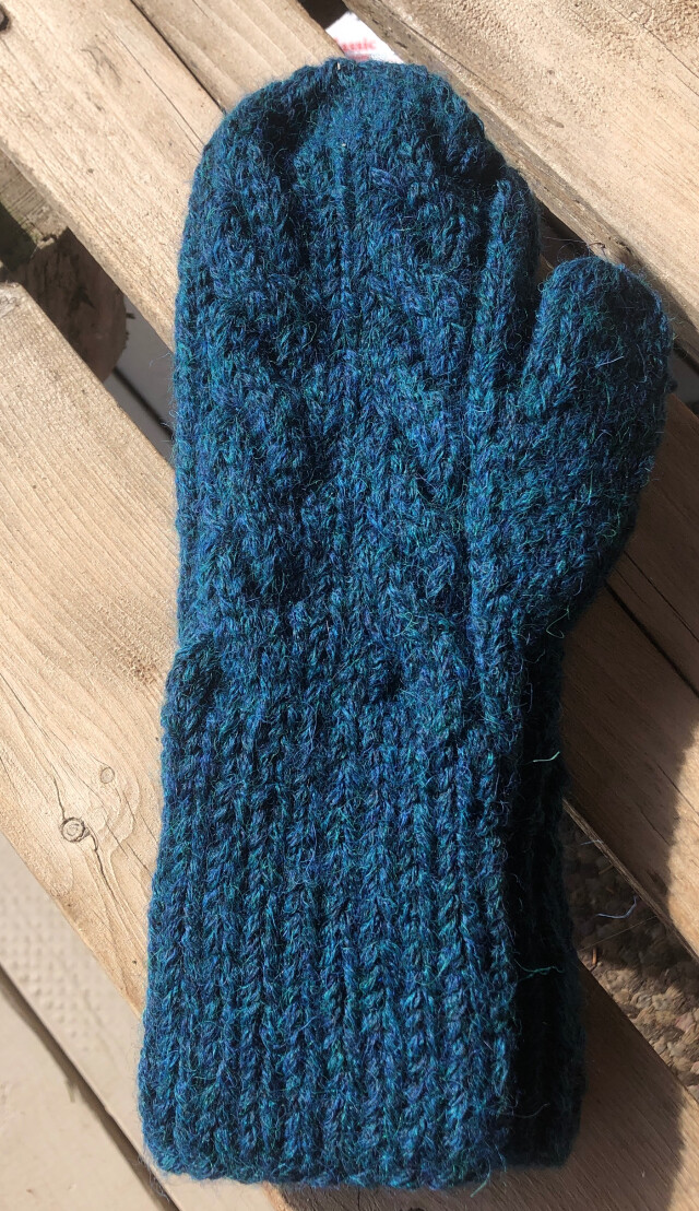 Trenza  Mitten, Color: Teal