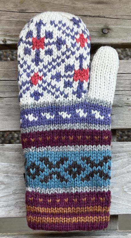 Artesania Snowflake Mitten
