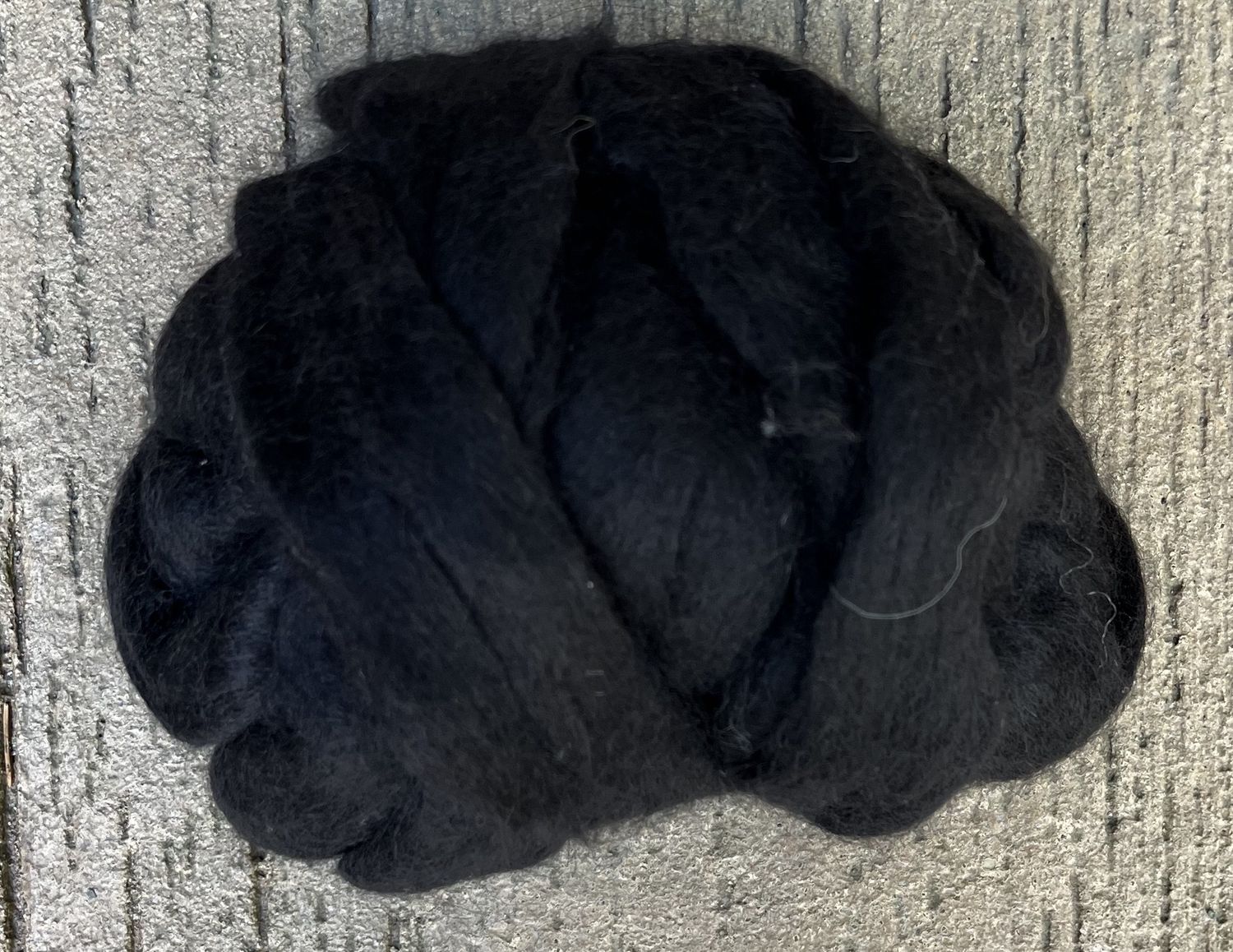 Alpaca Rovings, Color: Blk 50/50 blend, Amount: 3.2 oz